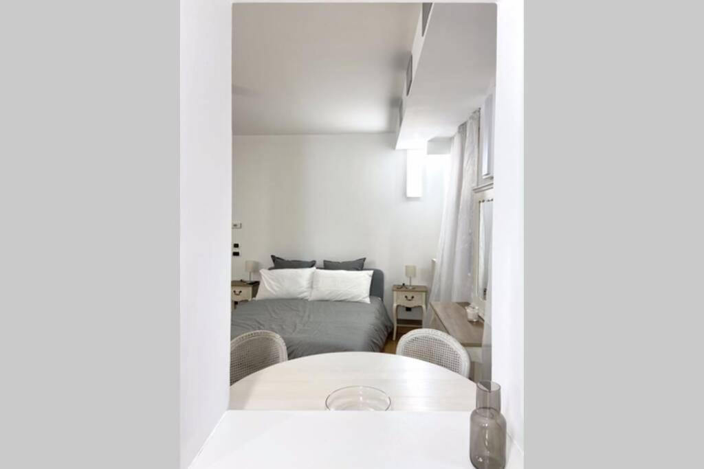 Boutique Apartment In Milano Center: Duomo Scala ภายนอก รูปภาพ